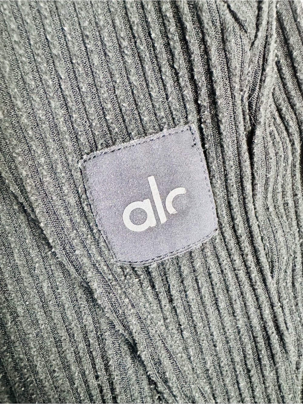 ALO YOGA Muse Ribbed Jogger Sweatpants Black Women’s S Retail $118 - Picture 2 of 6